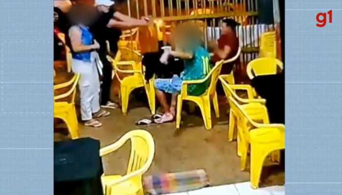 bar