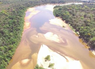 Justiça determina a suspensão da captação de água e o corte de energia em fazenda para evitar que bombas sejam ligadas