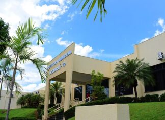 Prefeitura lança edital de concurso com salários de até R$ 2 mil