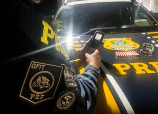 Homem é preso por porte ilegal de munições após ser encontrado embriagado em carro na BR-010