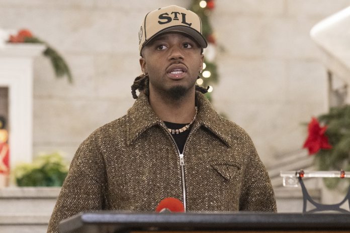 ap24304704823367