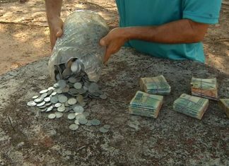 Filho que achou ‘herança’ de 32 milhões em Cruzados diz que pai deixou de confiar em bancos e guardou dinheiro em mala