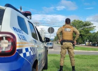 Adolescente é assassinado com tiro no pescoço após defender irmã de ofensas em petiscaria