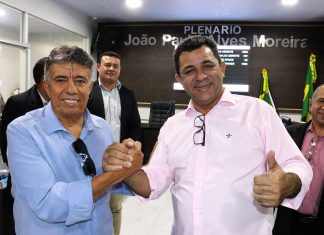 Prefeito de Tocantínia renuncia e vice assume cargo de forma definitiva