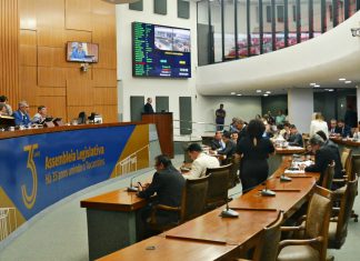 Estado envia para Assembleia proposta de emenda que mantém governador no cargo em viagens de até 15 dias
