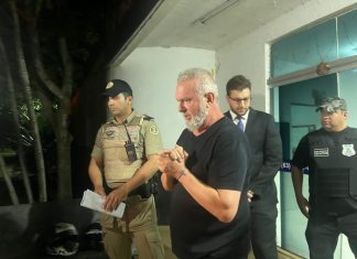 Contas no exterior, identidade uruguaia e passaporte italiano: decisão mostra plano de fuga do ex-governador do TO, Mauro Carlesse