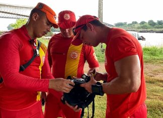 Bombeiros começam buscas submersas pelos desaparecidos após queda da ponte entre Tocantins e Maranhão; VÍDEO