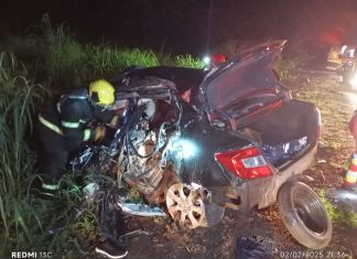 Estudante de medicina morre após acidente entre carro e caminhão BR-153