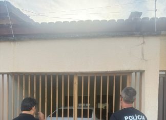 Servidora suspeita de superfaturar remédios para detentos definia valores de acordo com o poder aquisitivo da família, diz polícia