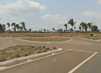 Homem morre após acidente entre moto e caminhão-trator na BR-230