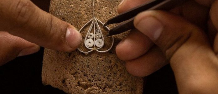 6aca8050-6bd3-44dd-8ab9-db07e1eefccb