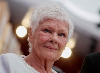 Aos 90 anos, Judi Dench revela que problema ocular a impede de reconhecer amigos