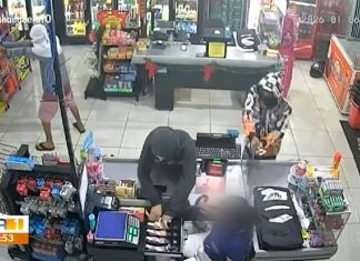 Vídeo mostra grupo armado invadindo supermercado no Tocantins