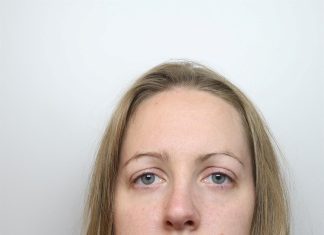 Condenada por matar bebês: documentário sobre caso de enfermeira Lucy Letby gera revolta nos pais dela