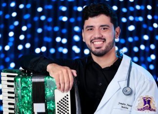 Estudante de medicina que morreu no hospital tinha recusado atendimento médico após cair de moto, diz polícia