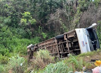 Mulher que morreu em acidente com ônibus na BR-153 voltava das férias com a família