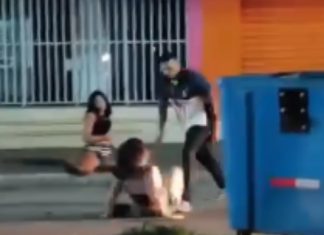 Vídeo mostra homem chutando mulher no meio de rua em Araguaína