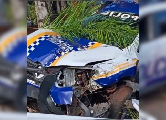 Viatura da Polícia Militar bate em árvore em Miracema do Tocantins e deixa dois policiais feridos