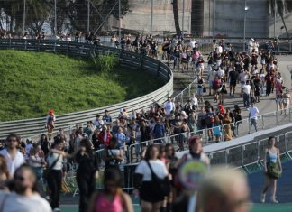 Lollapalooza 2026: Quem trabalha no festival consegue assistir aos shows e curtir as atrações do evento?