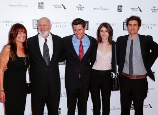 Filho de Rob Reiner publica carta sobre morte dos pais e julgamento do irmão: ‘É quase impossível de processar’