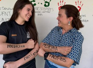 Antes da aprovação conjunta em medicina, filha ficou apreensiva e questionou: ‘E se minha mãe passar e eu não?’