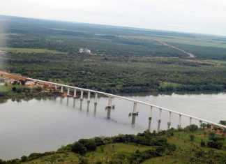 Ponte sobre o Rio Tocantins na BR-235 é totalmente interditada; entenda