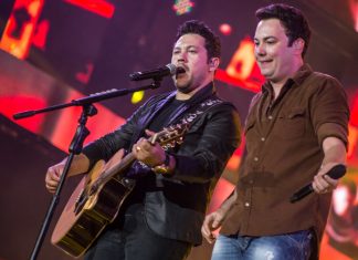 20 hits em 20 anos: hit em 2008, ‘Chora, me liga’ foi criada em 15 minutos durante banho e toca até hoje
