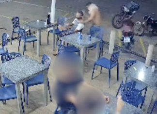 Vídeo mostra momento em que homem é morto a facadas no TO; PM atira para afastar suspeito