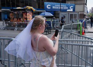 Taylor Swift e Travis Kelce fazem festa de casamento em NY; FOTOS